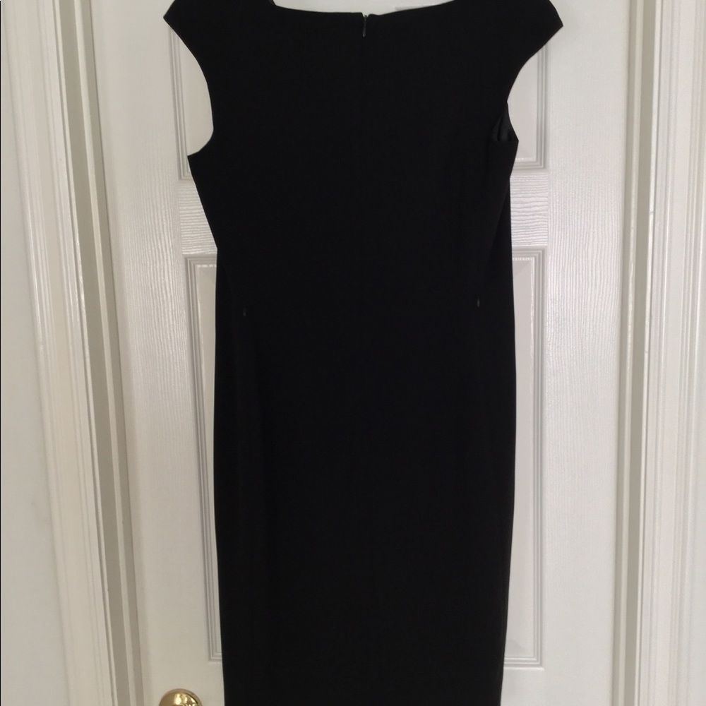 BLACK DRESS - Picture 7 of 8